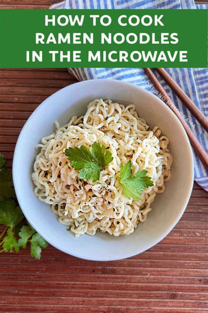 How long should I microwave ramen noodles?