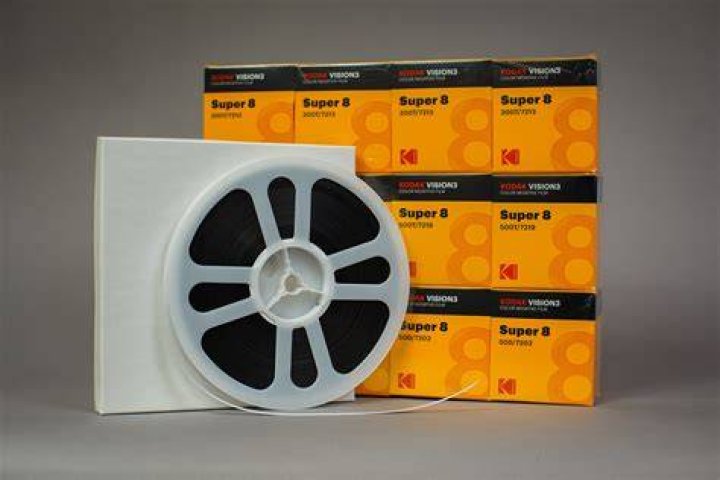What are the white cubes in Super 8?
